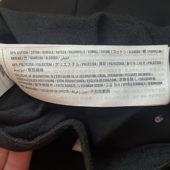 Abercrombie & Fitch boys 5/6 skateboarding dog long sleeve t-shirt - Picture 3 of 3